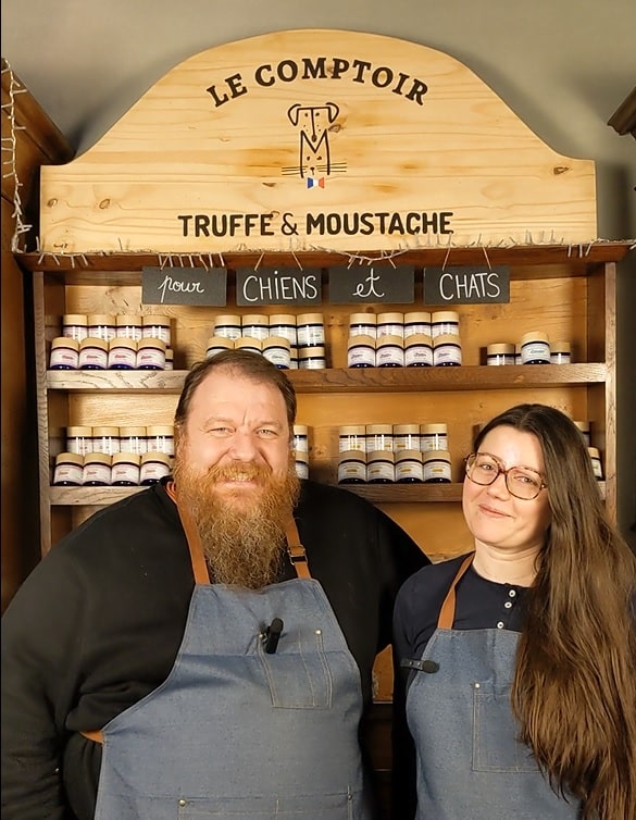 Sophie et Thomas dans le comptoir de Truffe & Moustache